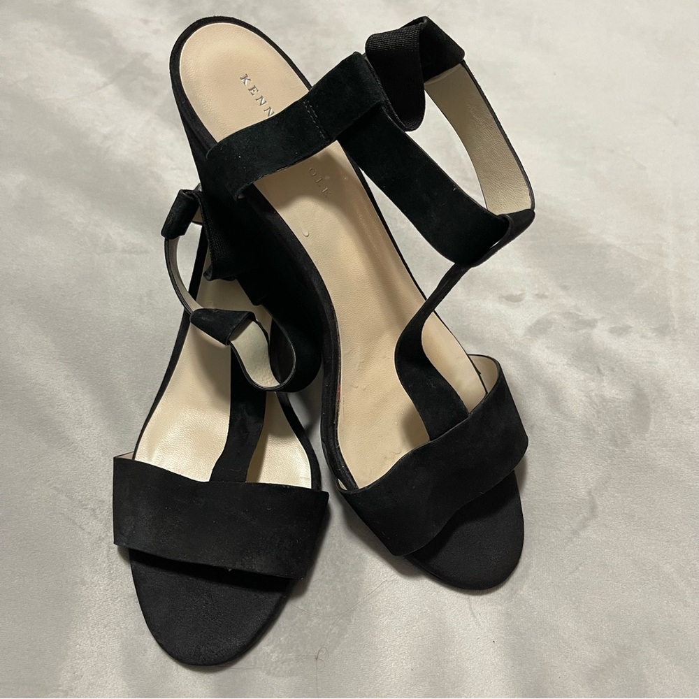 9 Kenneth Cole wedge Hills sandals, black suede